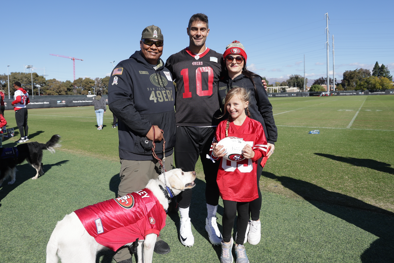 49ers Honor Mary Cortani & 16 OFP Veteran Service Dog Teams - Operation  Freedom Paws